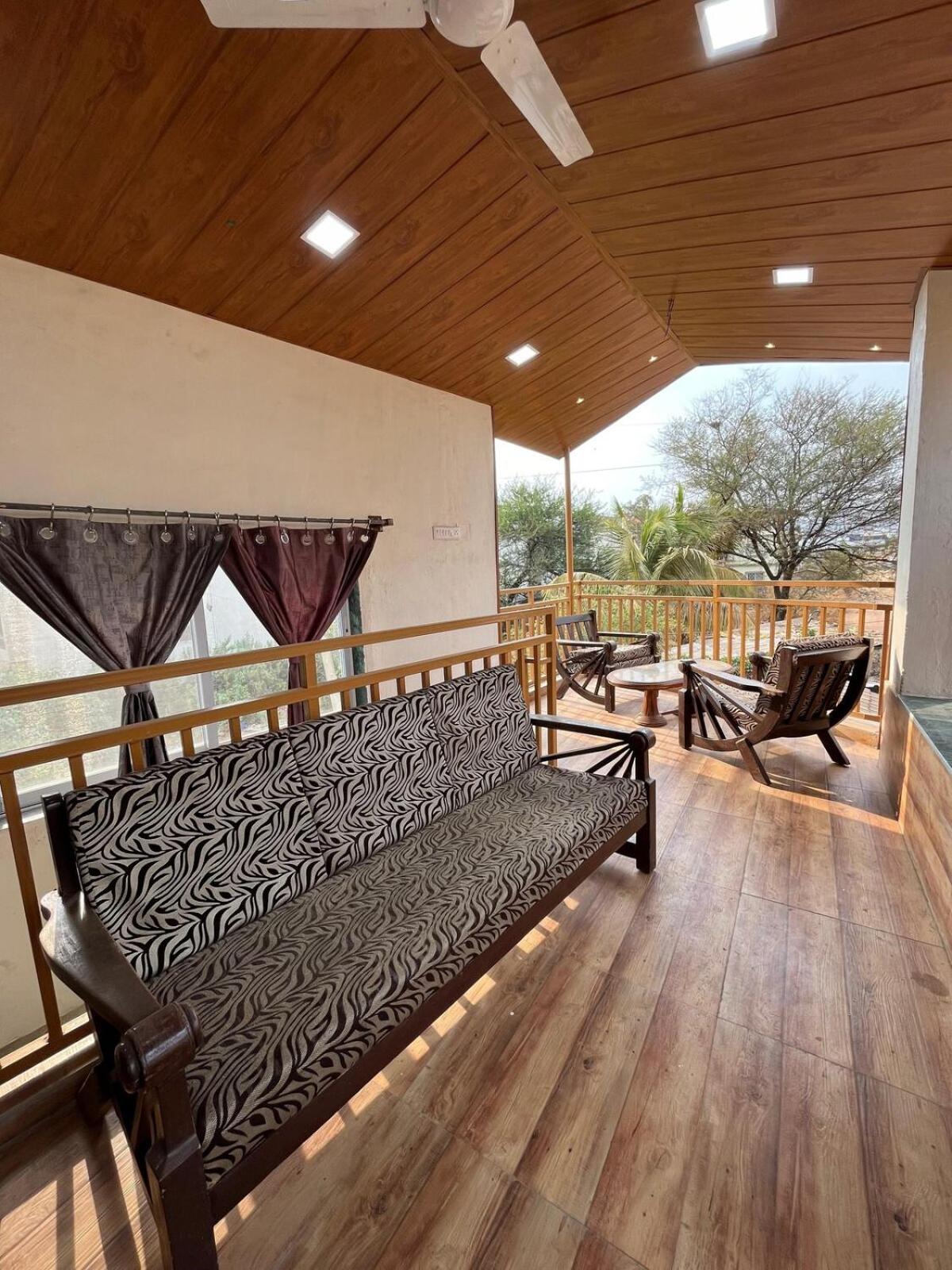 Govind Villa - 3Bhk Penthouse Suite With Pool Splash 로나발라 외부 사진